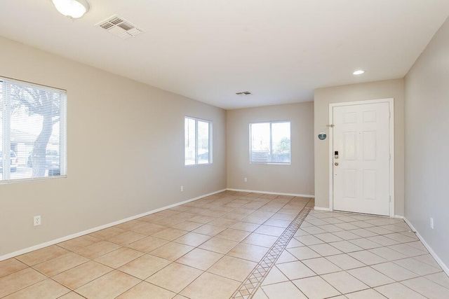 6249 W Encinas Lane, Phoenix, AZ 85043