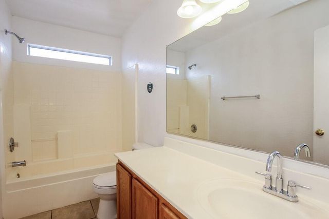 6249 W Encinas Lane, Phoenix, AZ 85043