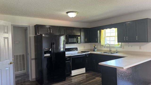 1287 Carnation Ct, Clarksville, TN 37042