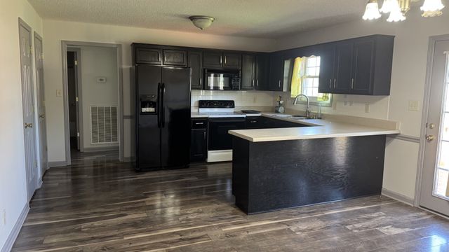 1287 Carnation Ct, Clarksville, TN 37042