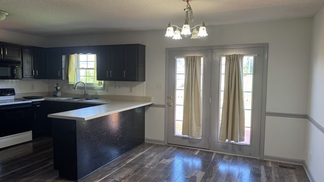 1287 Carnation Ct, Clarksville, TN 37042