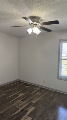 1287 Carnation Ct, Clarksville, TN 37042
