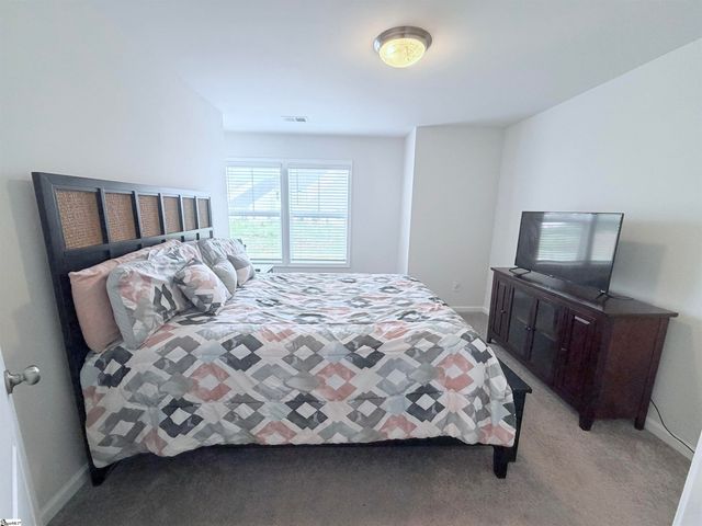 202 Ashborne Lane, Simpsonville, SC 29681