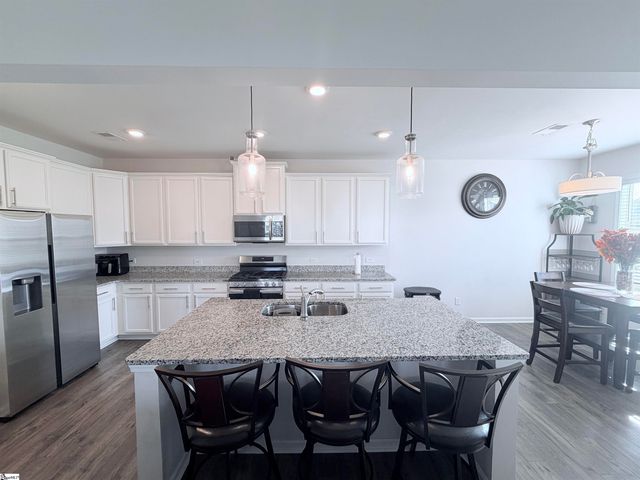 202 Ashborne Lane, Simpsonville, SC 29681