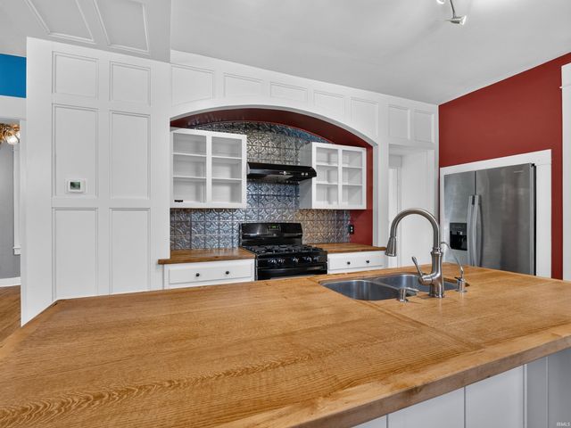 1221 W Packard Avenue, Fort Wayne, IN 46807