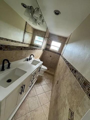 2831 NE Savannah Road, Jensen Beach, FL 34957