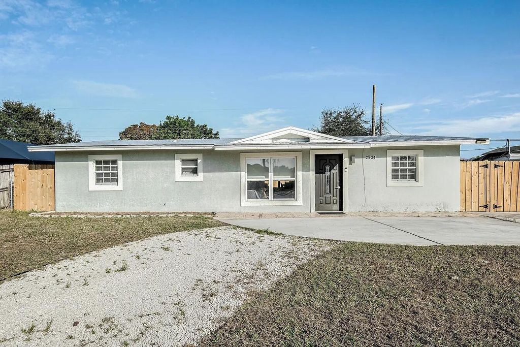 2831 NE Savannah Road, Jensen Beach, FL 34957