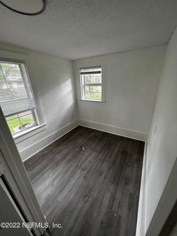 1456 E 16TH Street E, Jacksonville, FL 32206