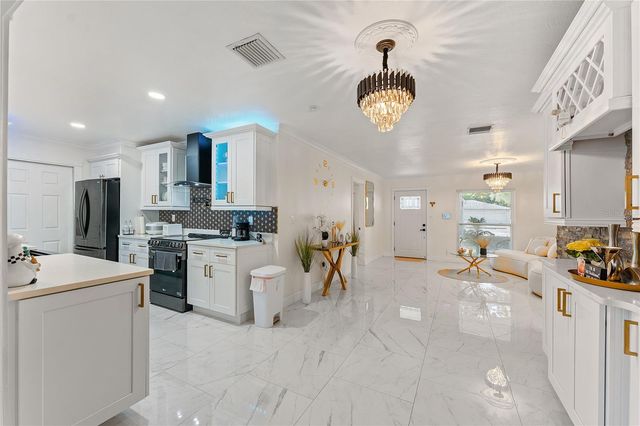 2903 FIELDCREST COURT, Orlando, FL 32839