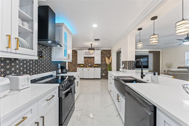 2903 FIELDCREST COURT, Orlando, FL 32839