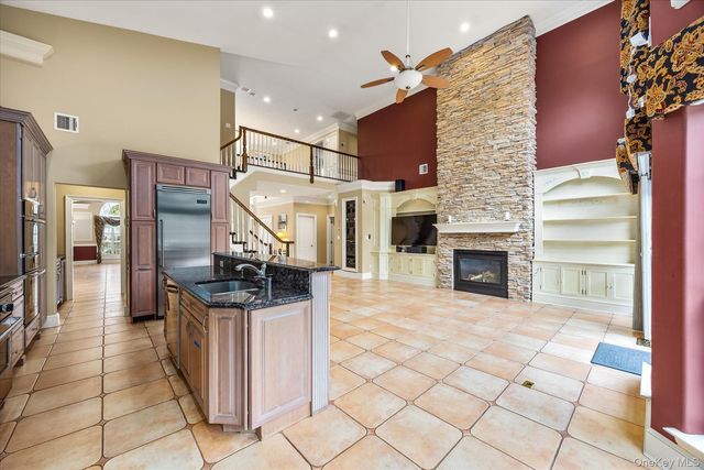 209 Windwatch Drive, Hauppauge, NY 11788