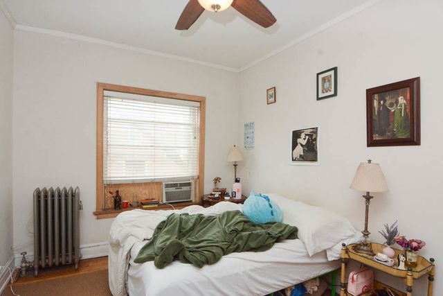 1400 W ROSEMONT Avenue 1, Chicago, IL 60660