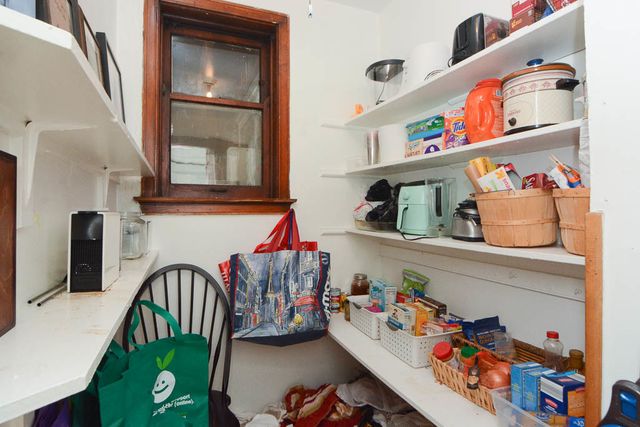 1400 W ROSEMONT Avenue 1, Chicago, IL 60660