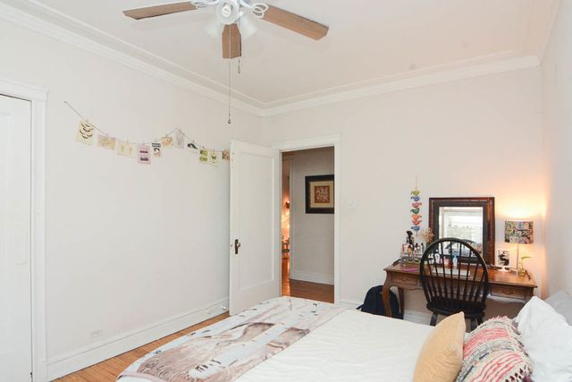 1400 W ROSEMONT Avenue 1, Chicago, IL 60660