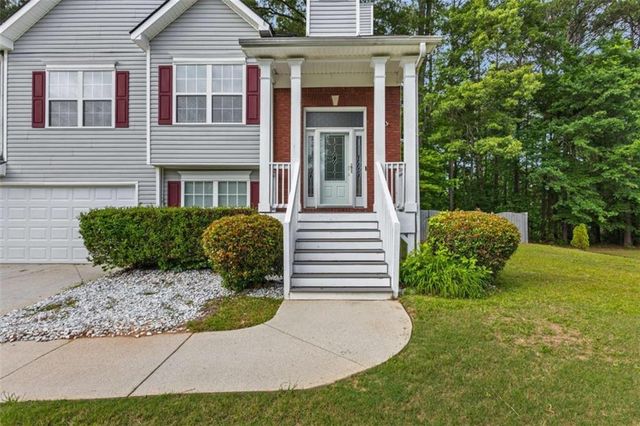 3070 Harvest Circle, Fairburn, GA 30213