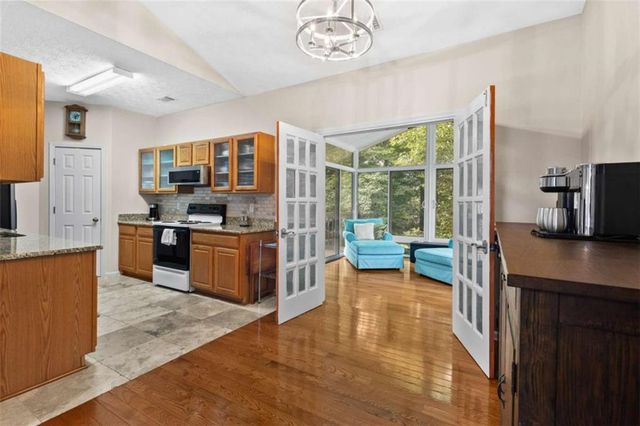 3070 Harvest Circle, Fairburn, GA 30213