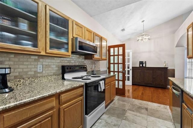3070 Harvest Circle, Fairburn, GA 30213