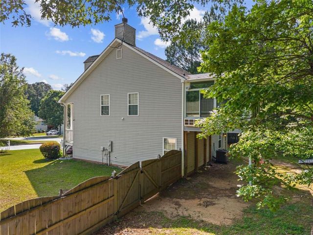 3070 Harvest Circle, Fairburn, GA 30213