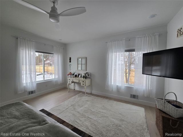 9236 River Road, Clay Township, MI 48001