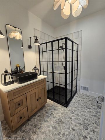 9236 River Road, Clay Township, MI 48001