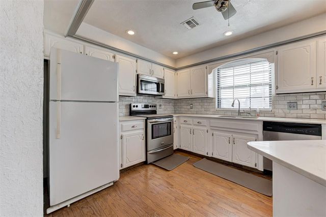 3145 SW 100th Place, Oklahoma City, OK 73159