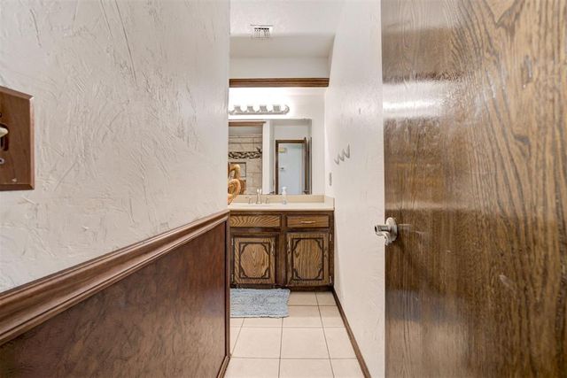 3145 SW 100th Place, Oklahoma City, OK 73159