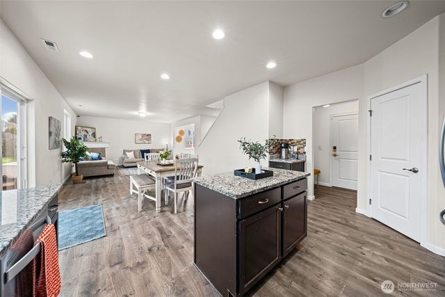 13829 67th Avenue E, Puyallup, WA 98373