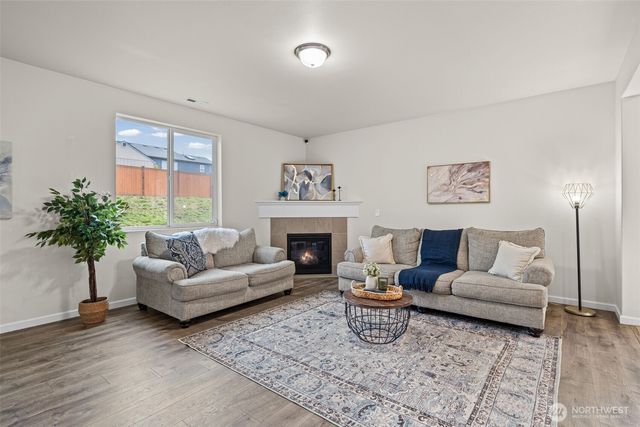 13829 67th Avenue E, Puyallup, WA 98373