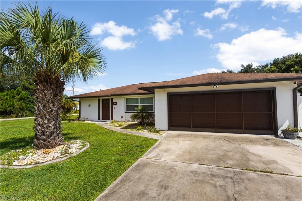 1401 E 7th ST, Lehigh Acres, FL 33972