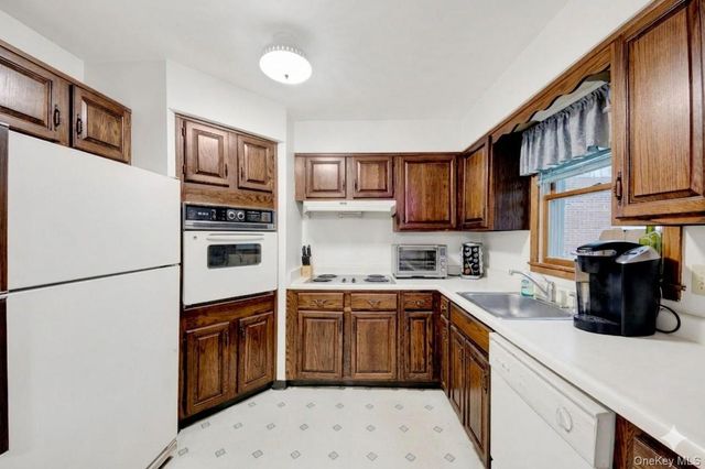 17 Last Road, Middletown, NY 10941