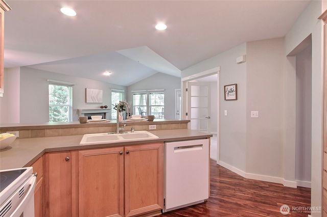 1821 McNeil Circle #D3, Dupont, WA 98327