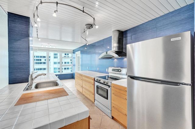 1620 S Ocean Boulevard 14-D, Lauderdale By The Sea, FL 33062