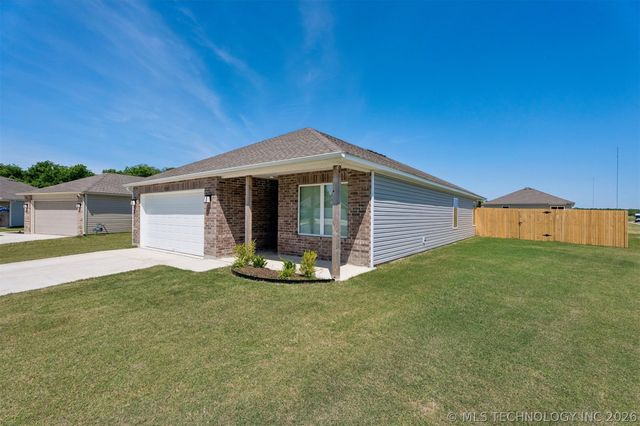 11802 S 274th East Avenue, Coweta, OK 74429