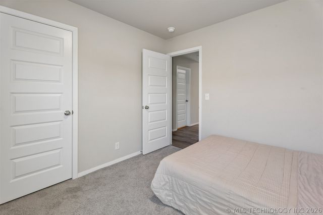 11802 S 274th East Avenue, Coweta, OK 74429