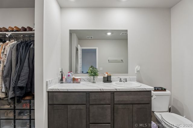 11802 S 274th East Avenue, Coweta, OK 74429
