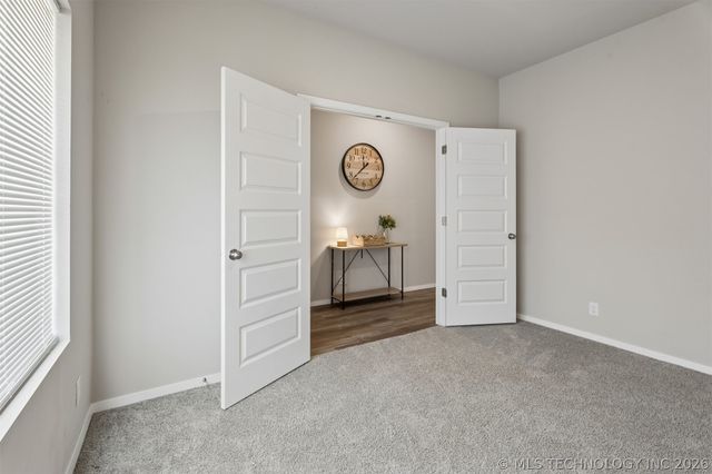 11802 S 274th East Avenue, Coweta, OK 74429