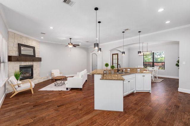 5507 Bright Timber Landing Drive, Spring, TX 77386