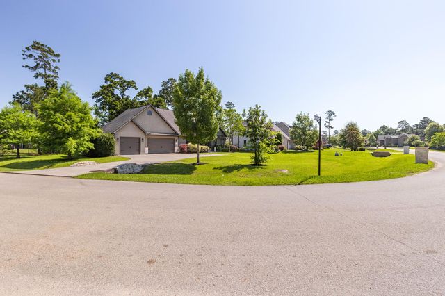 5507 Bright Timber Landing Drive, Spring, TX 77386