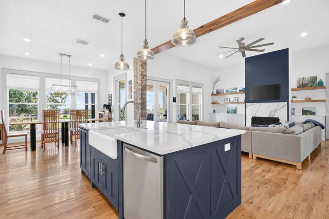 3008 Perkins Lane, Weatherford, TX 76088