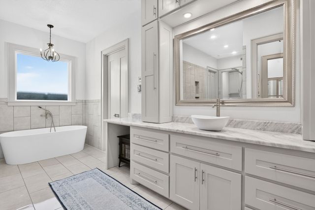 3008 Perkins Lane, Weatherford, TX 76088