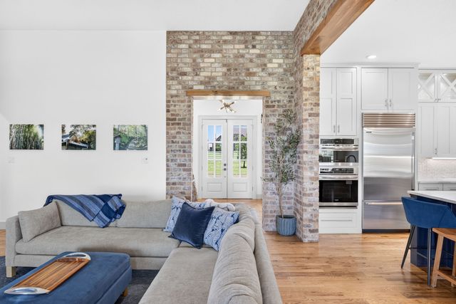 3008 Perkins Lane, Weatherford, TX 76088