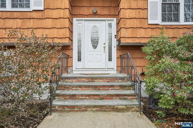 254 Darlington Avenue, Ramsey, NJ 07446