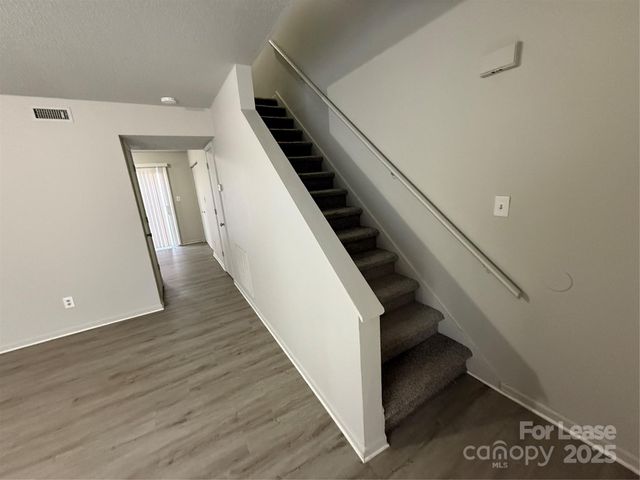 628 7th Avenue SW, Hickory, NC 28602