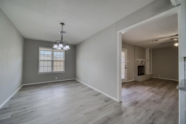 216 SW Crystal Hills Dr, Lawton, OK 73505