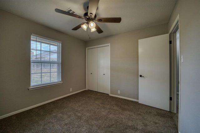 216 SW Crystal Hills Dr, Lawton, OK 73505