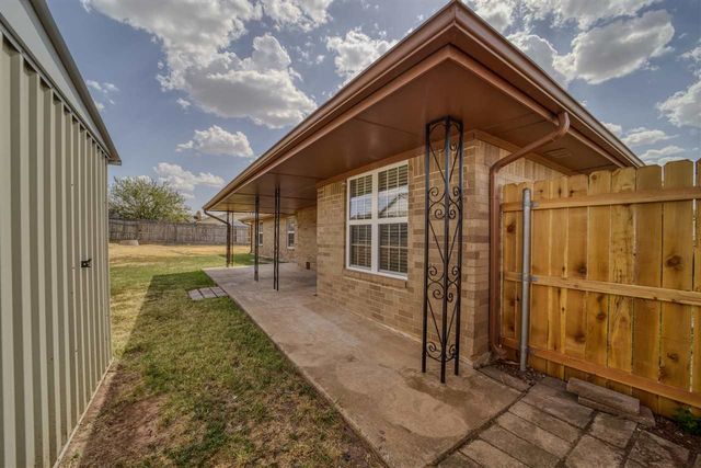216 SW Crystal Hills Dr, Lawton, OK 73505