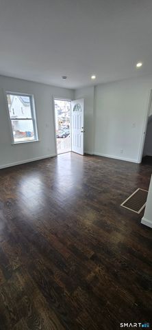 438 Park Street 1, Bridgeport, CT 06608