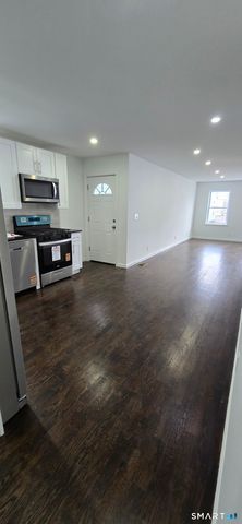 438 Park Street 1, Bridgeport, CT 06608