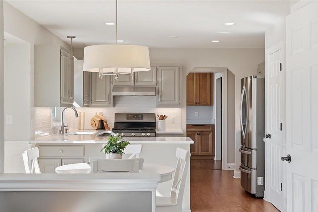 W141N10625 Wooded Hills DRIVE, Germantown, WI 53022