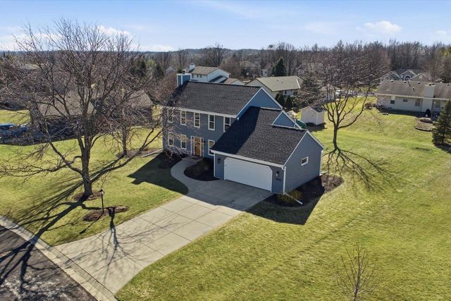 W141N10625 Wooded Hills DRIVE, Germantown, WI 53022